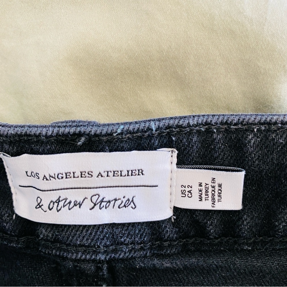 & Other Stories High Waist Dark Denim Shorts Black - Picture 2 of 3